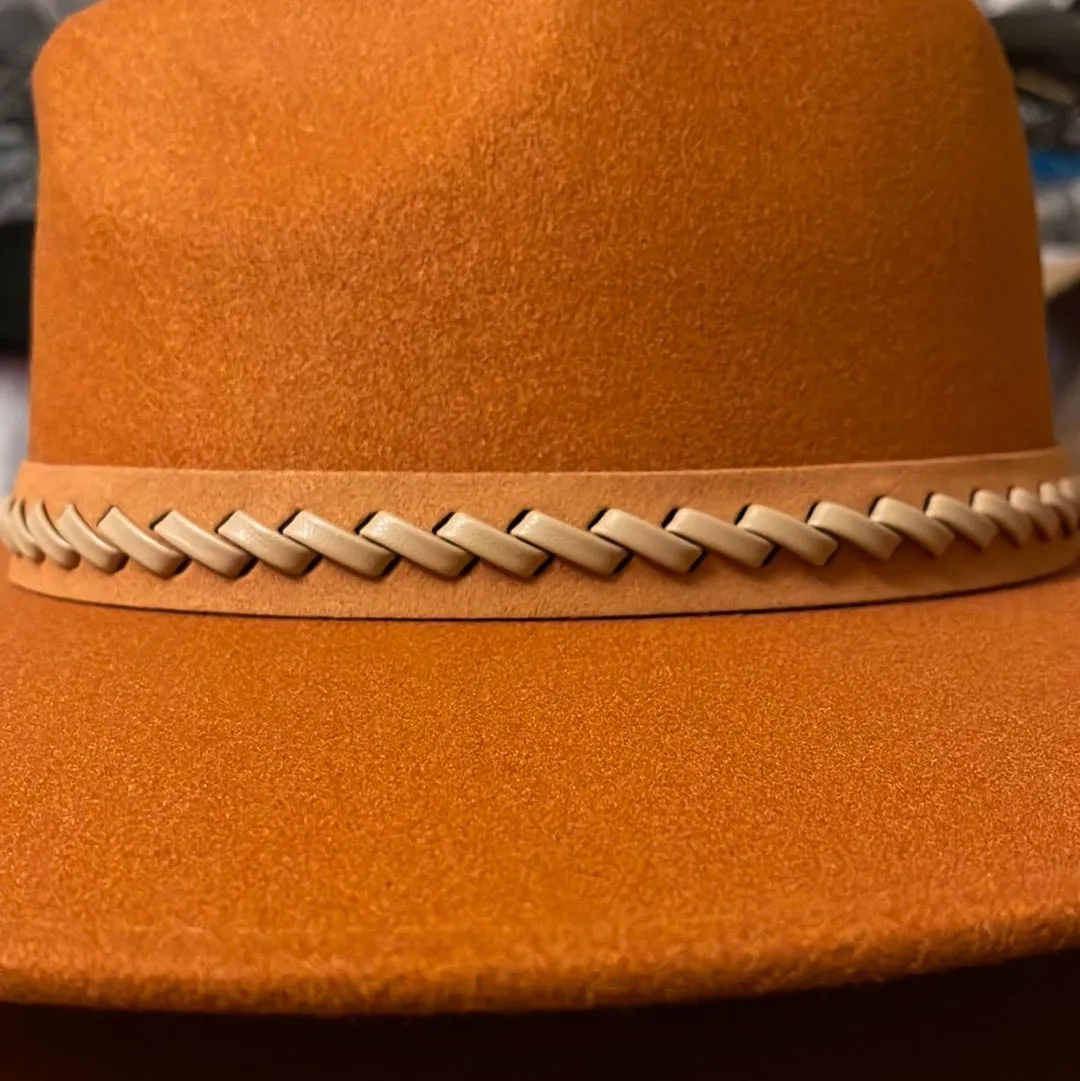 Felt Fedora hat with leather